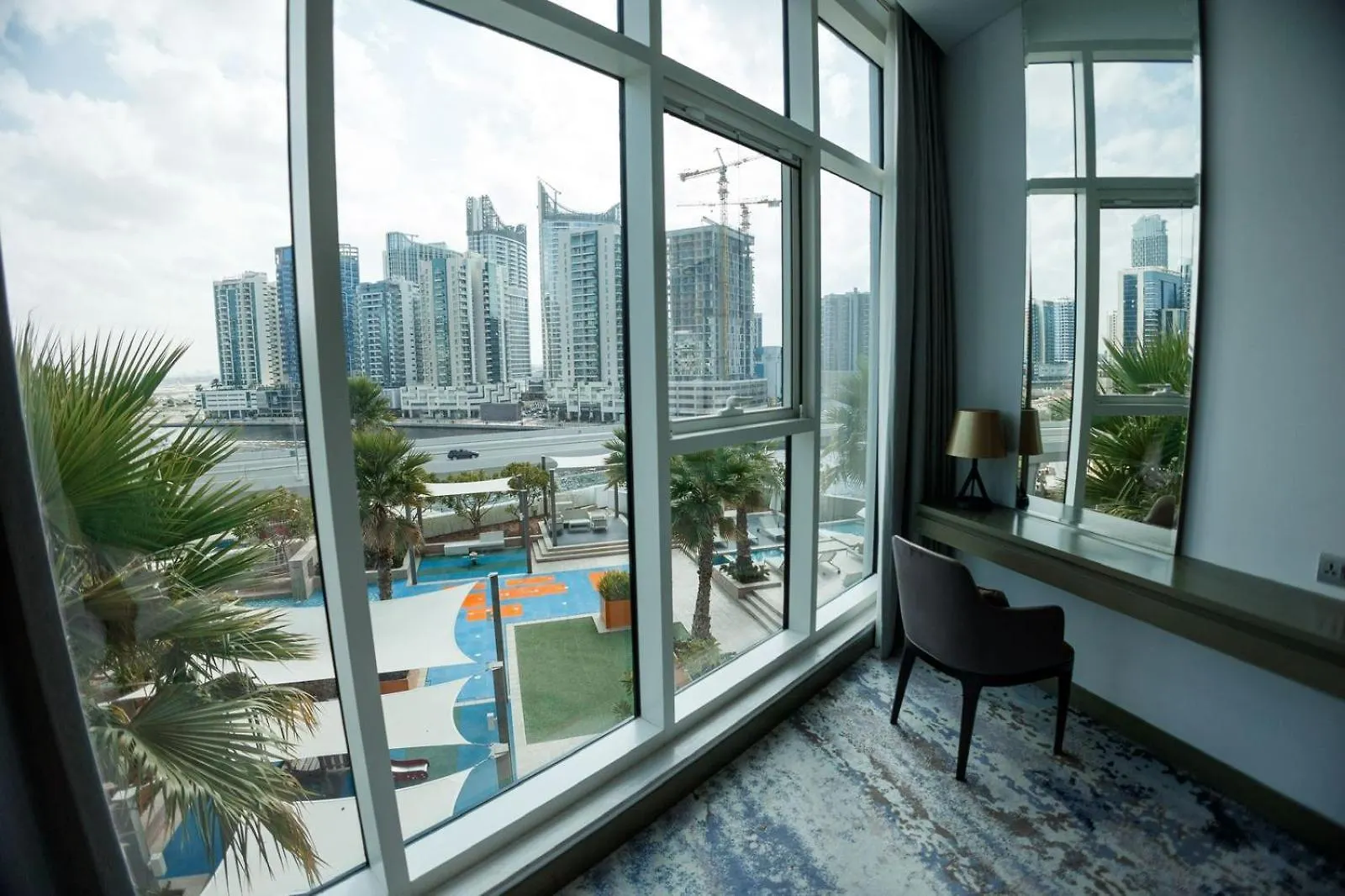 Apartment Damac Prive L Canal View L Great Location Dubai United Arab Emirates